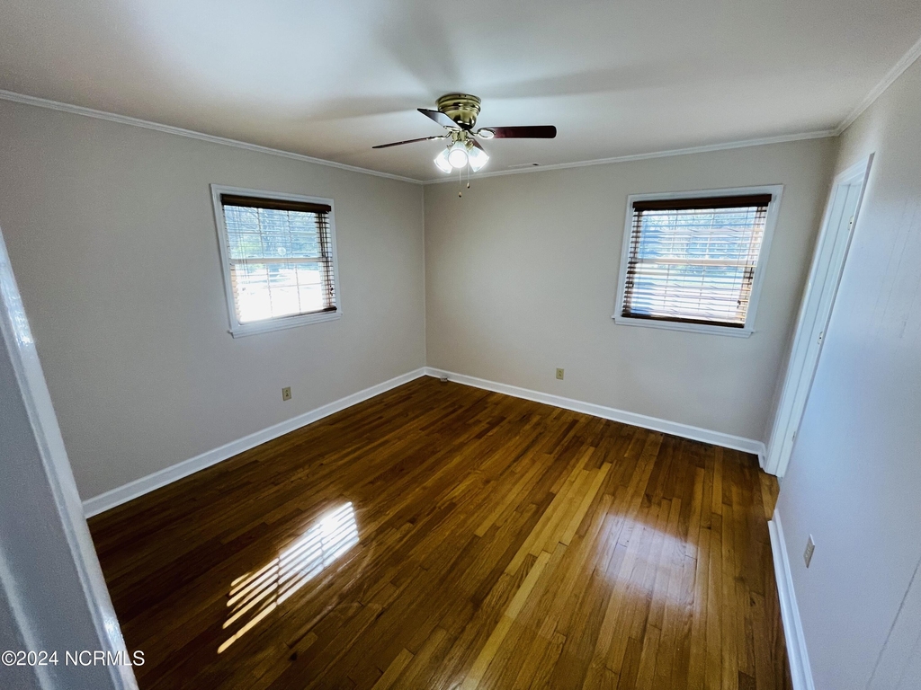 1101 Ormandy Avenue - Photo 10