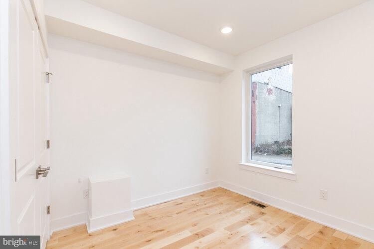 4100 Ludlow St - Photo 3