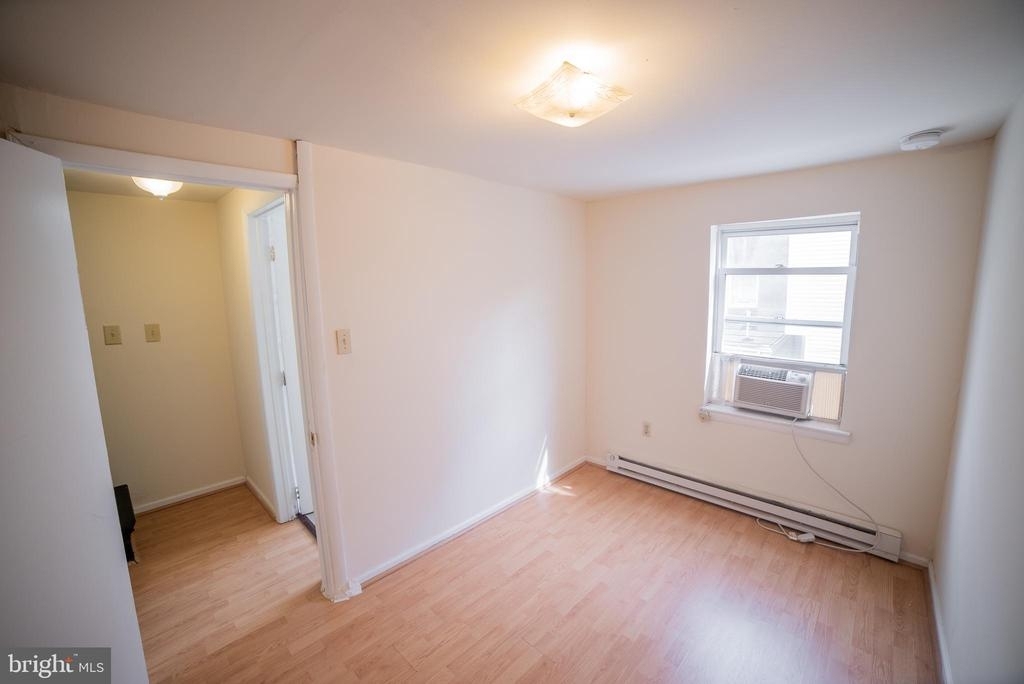 1305 Lawrence St N - Photo 5