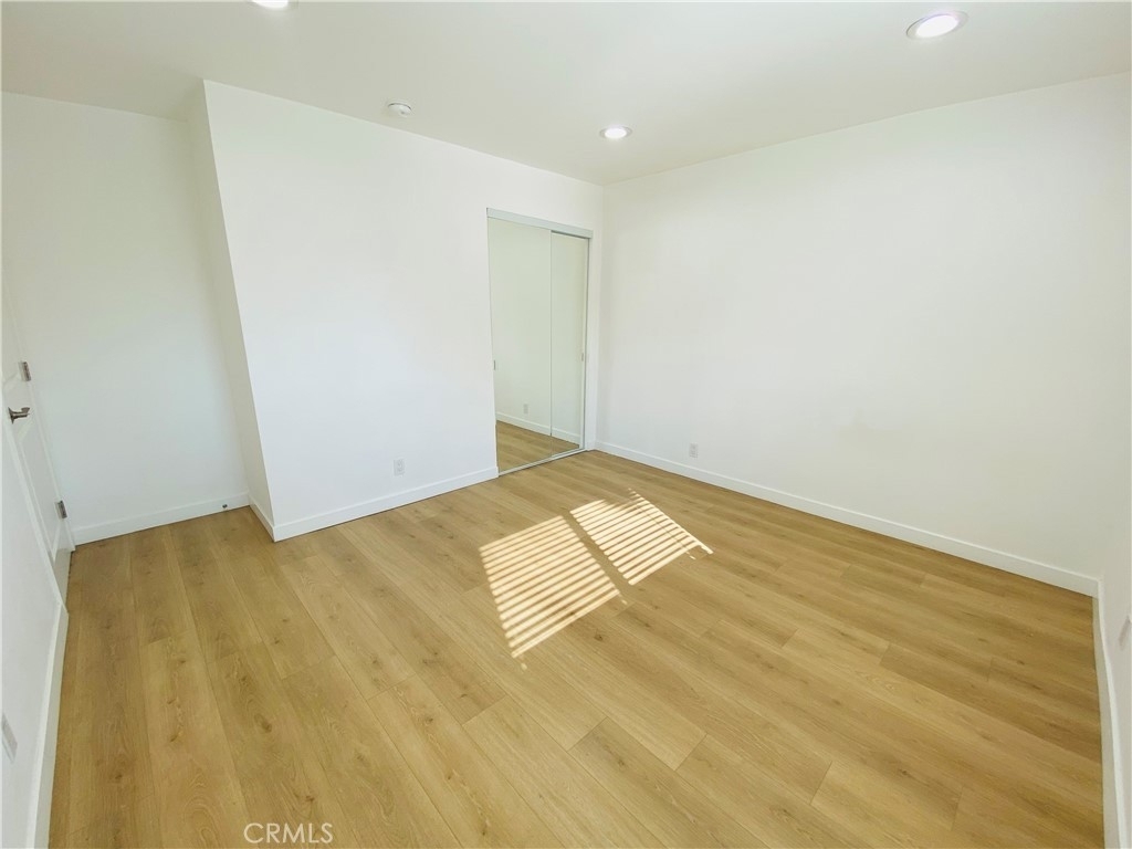 218 N Bushnell Avenue - Photo 13