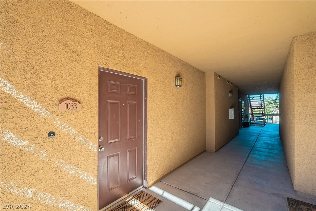 8250 N Grand Canyon Drive - Photo 2