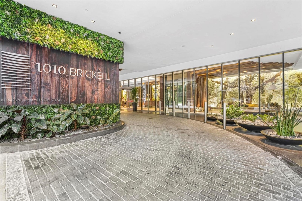 1010 Brickell Ave - Photo 10