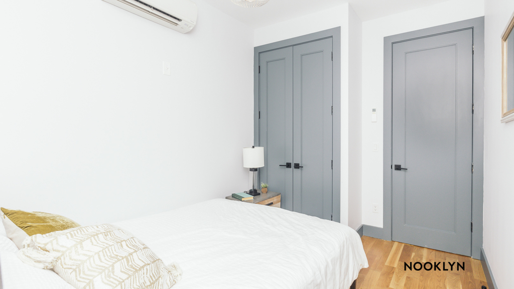 376 Bedford Avenue #3B - Photo 8