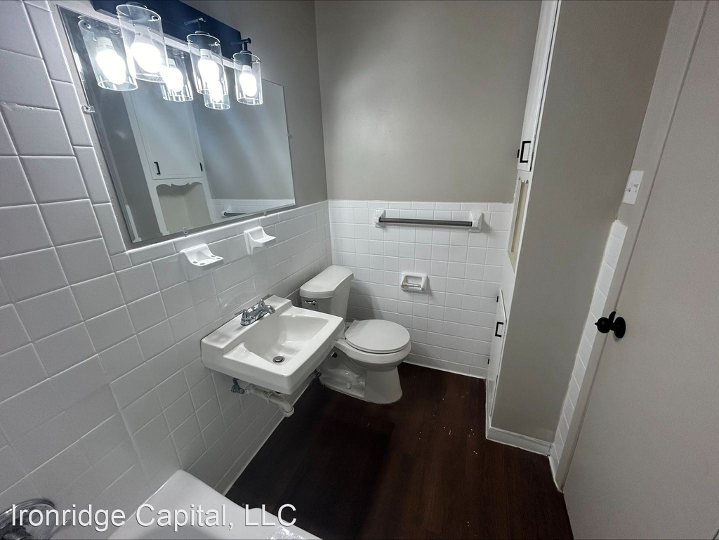 818 West Texas Street - Photo 4