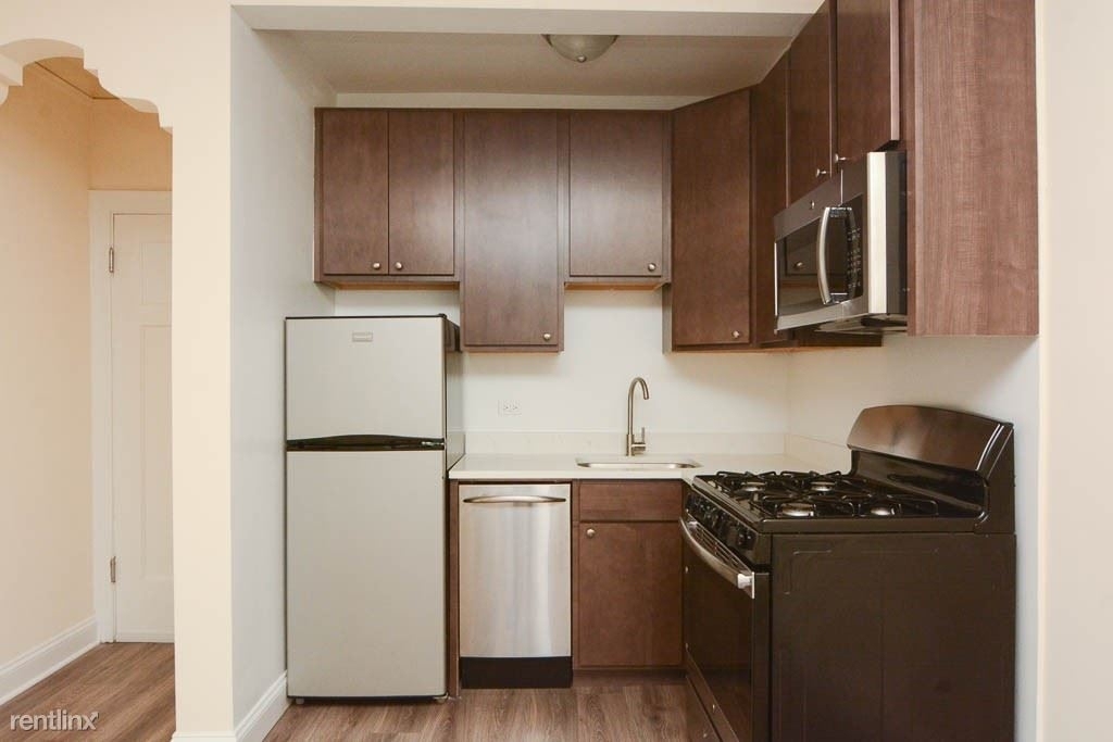 2936 W. Palmer, Unit C302 - Photo 1