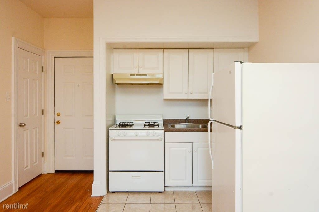 2737 N. Spaulding, Unit C702 - Photo 2