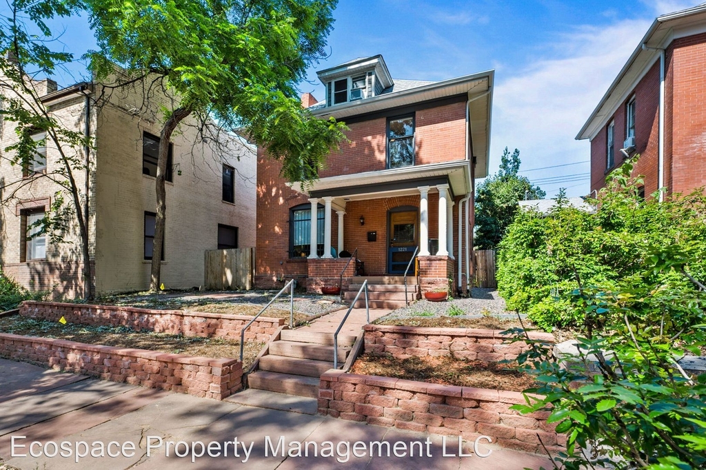 1221 Marion Street - Photo 3