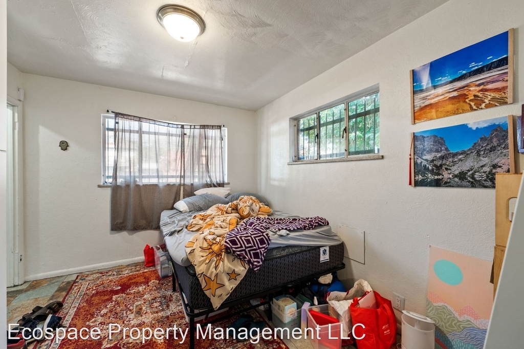 1221 Marion Street - Photo 10