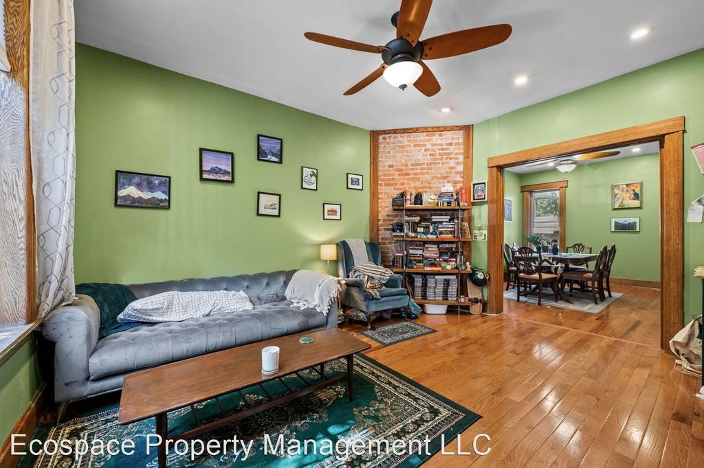 1221 Marion Street - Photo 4