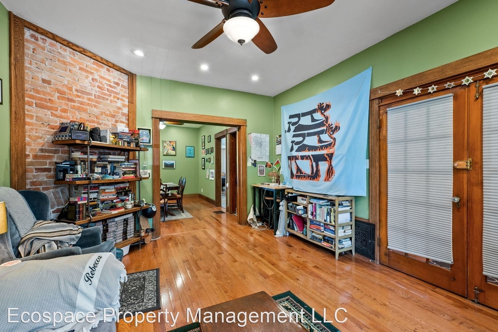 1221 Marion Street - Photo 5