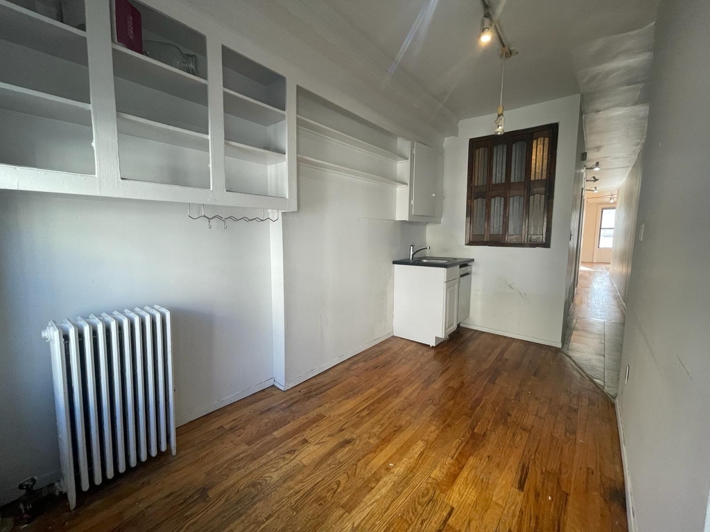 451 West 46th Street - Photo 5