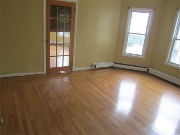 205 Court - Photo 3