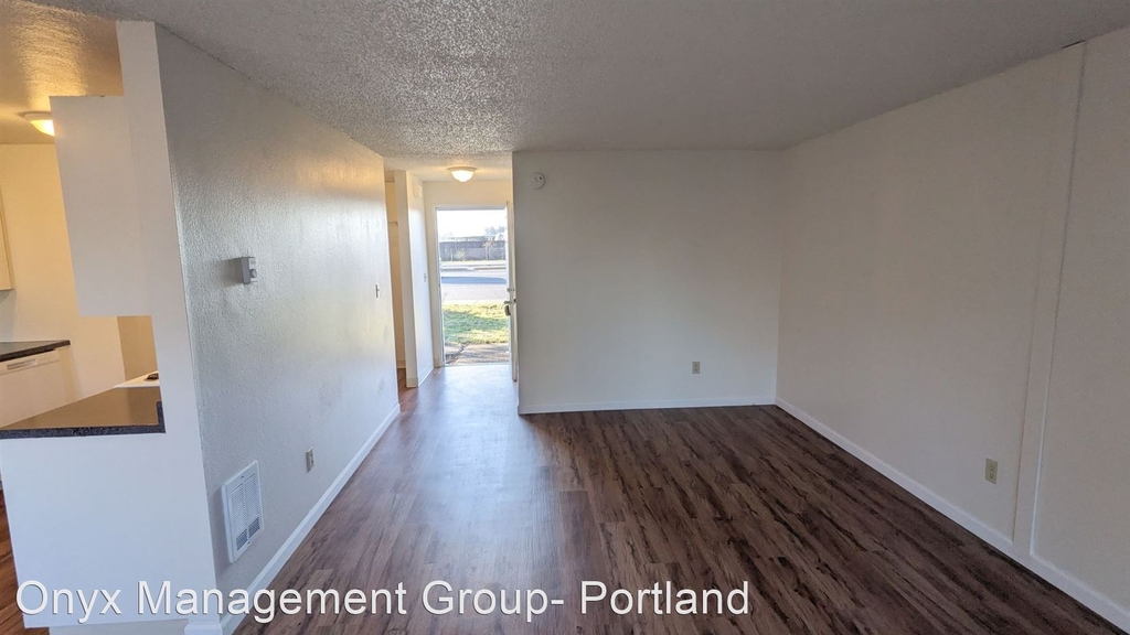 7815 Ne 117th Ave - Photo 18