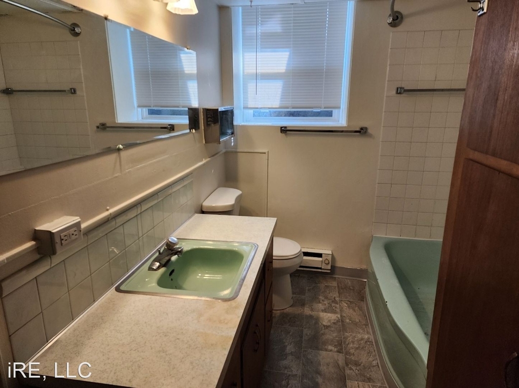 1125 W 11th Ave - Photo 9