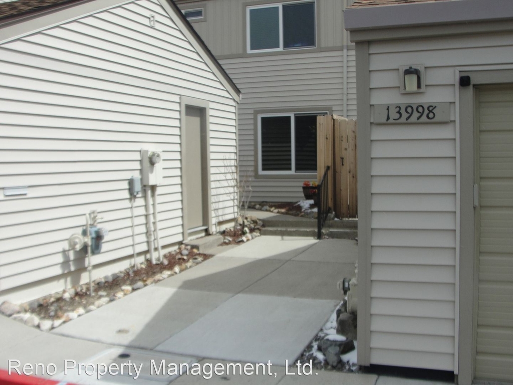 14000 Lear Blvd - Photo 2