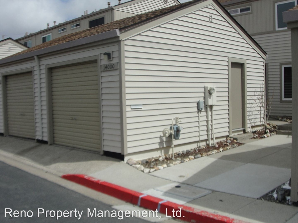 14000 Lear Blvd - Photo 1