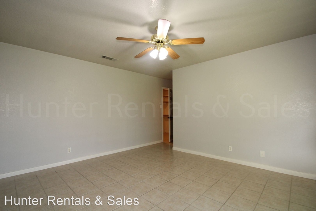 5007 Daybreak Dr - Photo 19