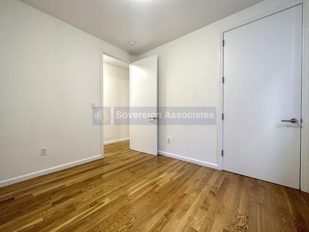 601 West 137th Street - Photo 10