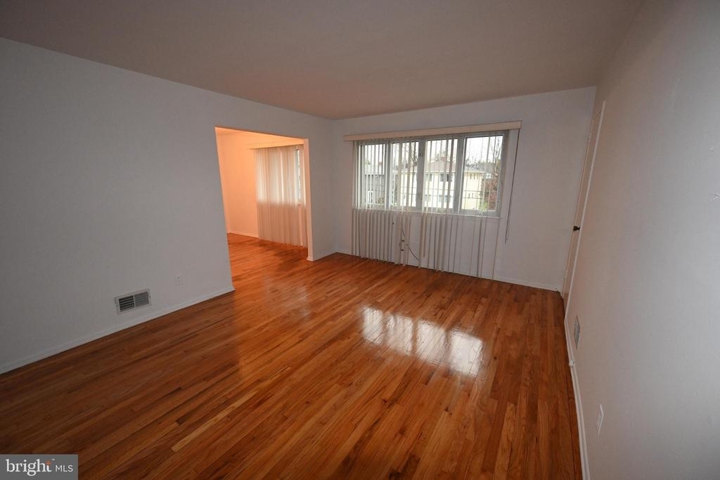 30 Van Buren Ave - Photo 12