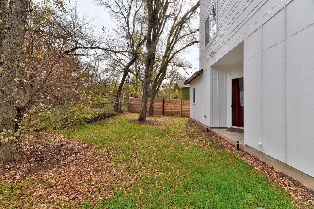 1205 Cometa St - Photo 23