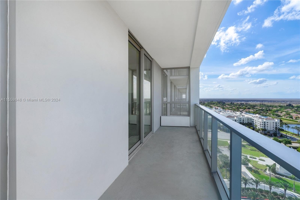 2000 Metropica Way - Photo 16