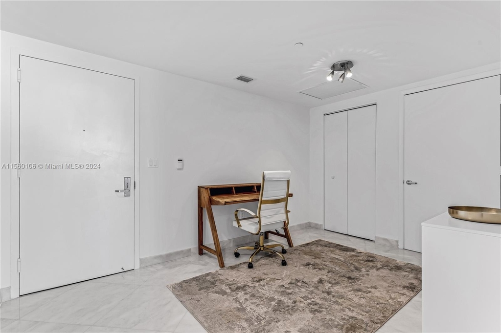 475 Brickell Ave - Photo 9