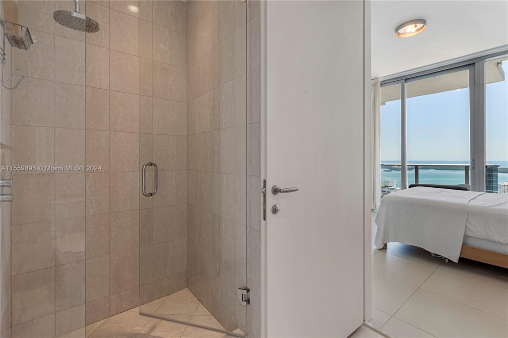 200 Biscayne Boulevard Way - Photo 18