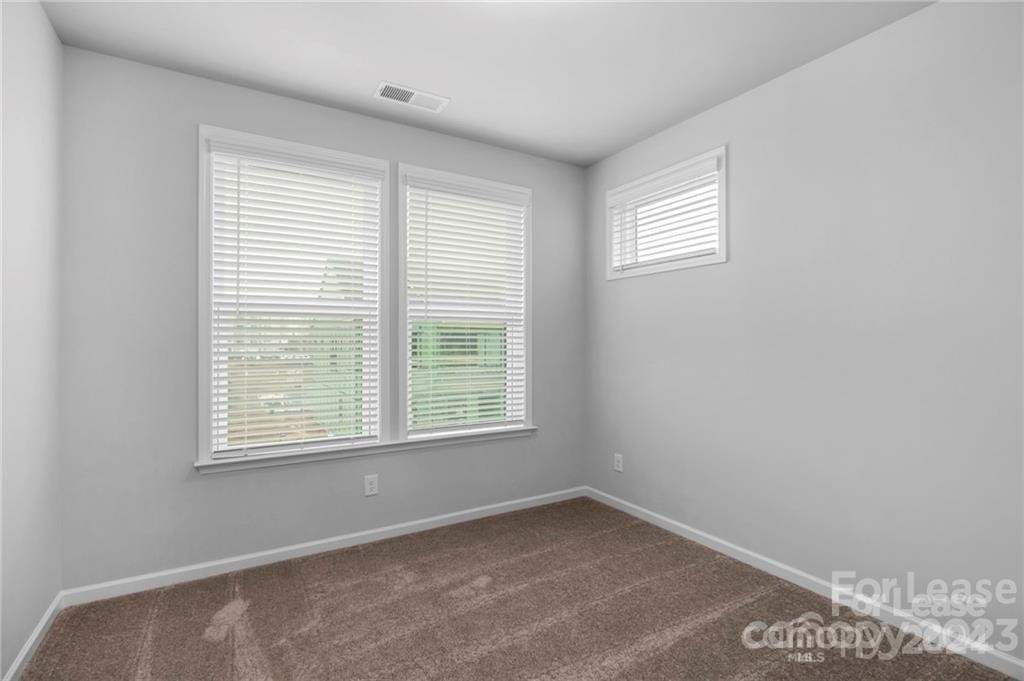 6327 Southgrove Street - Photo 17