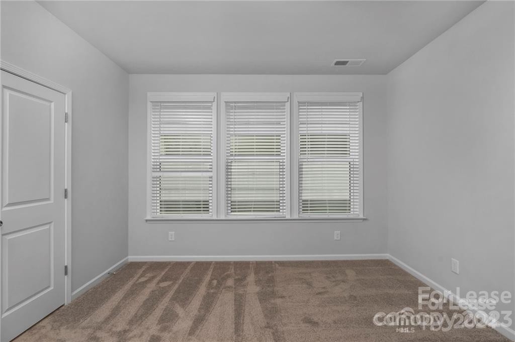 6327 Southgrove Street - Photo 13