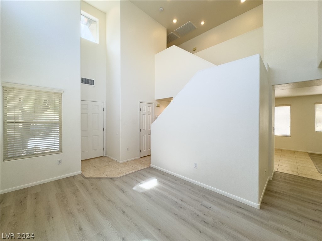 9456 Grandview Spring Avenue - Photo 3