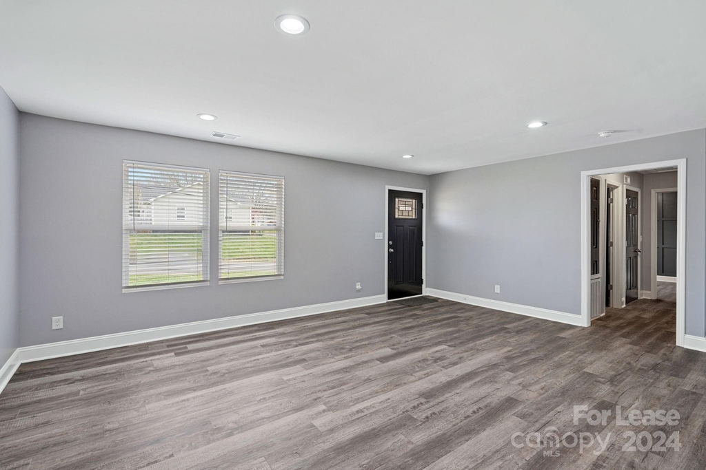 2101 English Drive - Photo 6