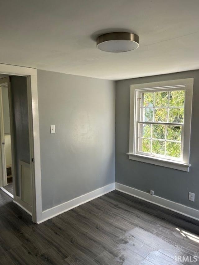 305 W Creighton Avenue - Photo 11