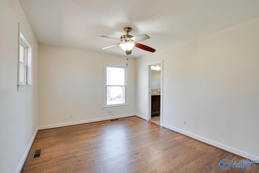 1005 Riviera Avenue - Photo 36