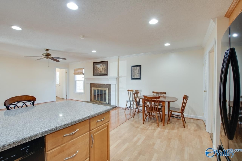 1005 Riviera Avenue - Photo 20