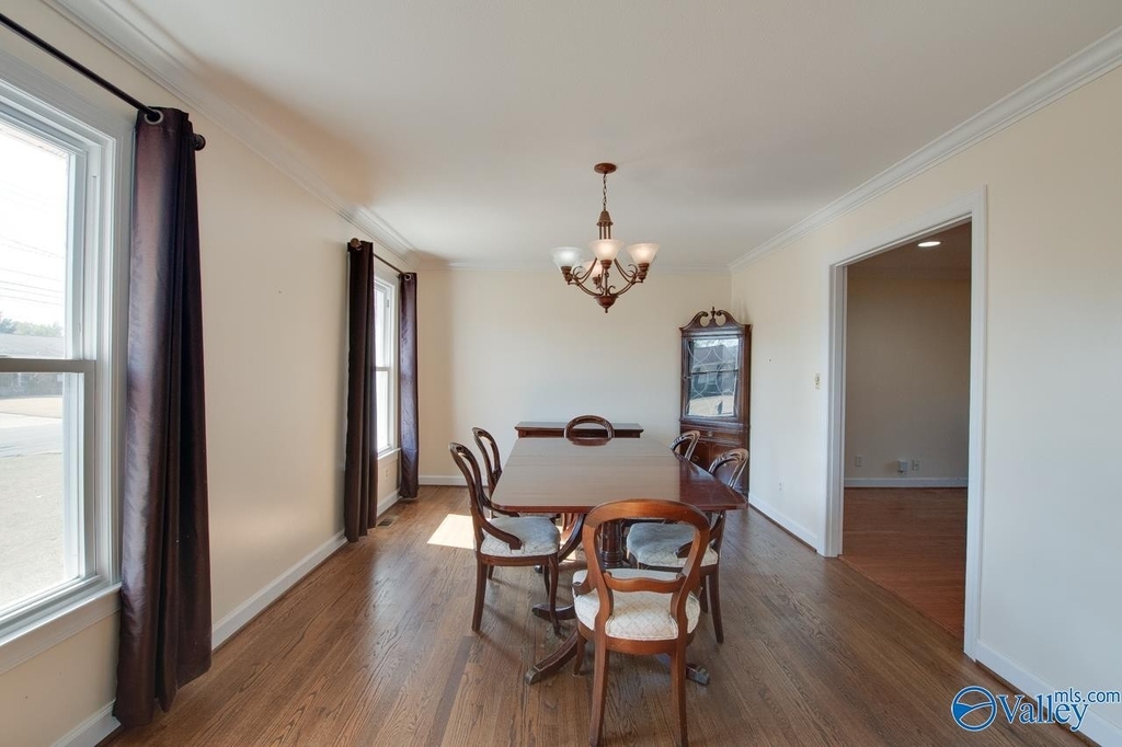 1005 Riviera Avenue - Photo 10