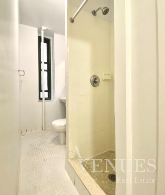 East 79th Street - Photo 2