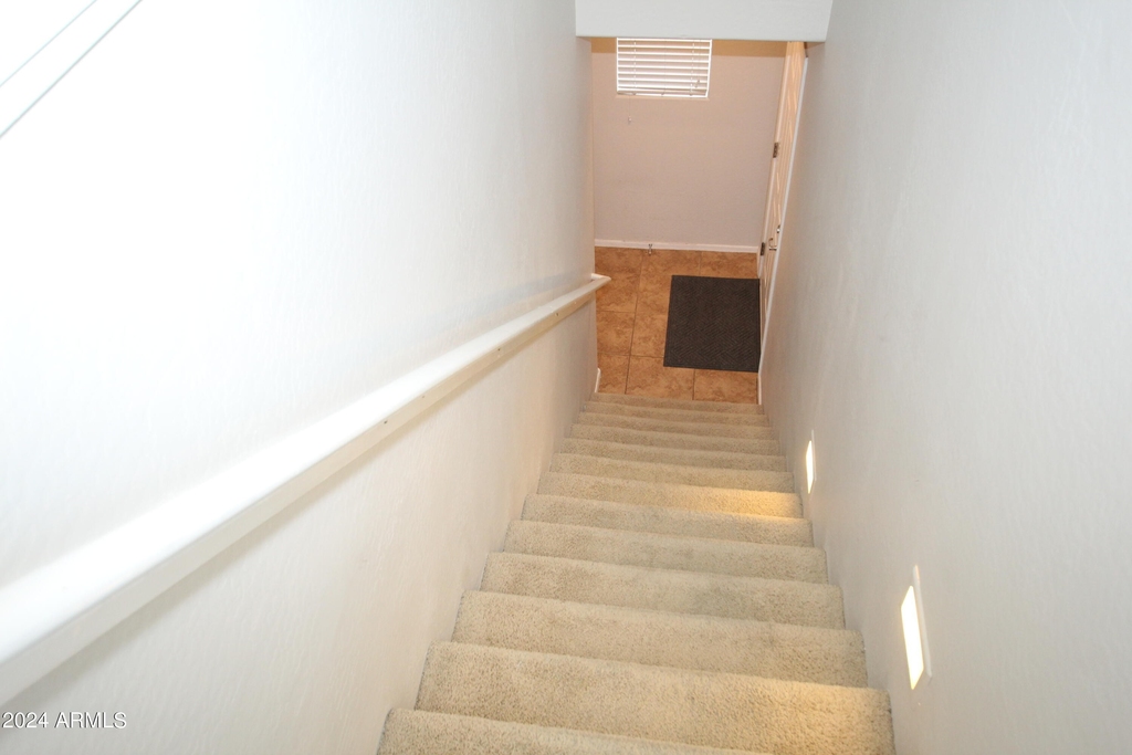 15240 N 142nd Avenue - Photo 3