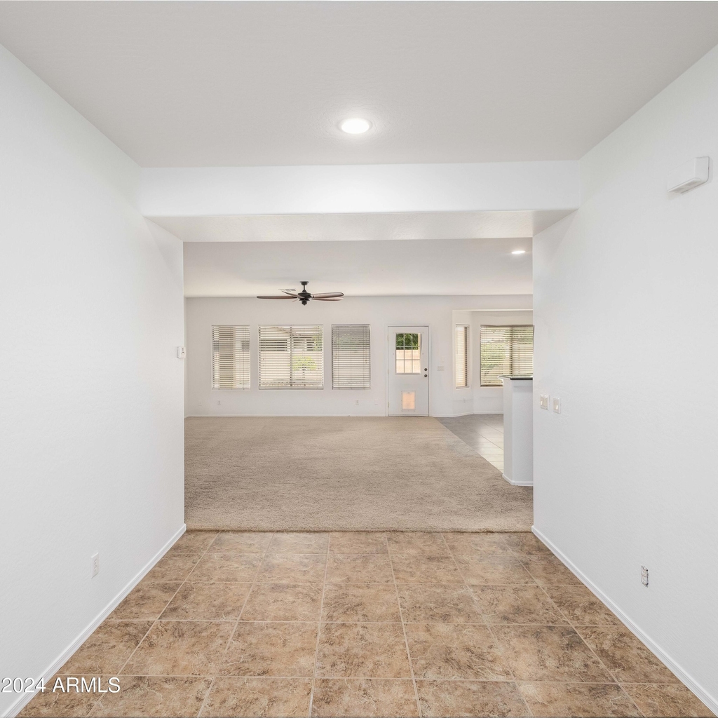 15589 W Campbell Avenue - Photo 16