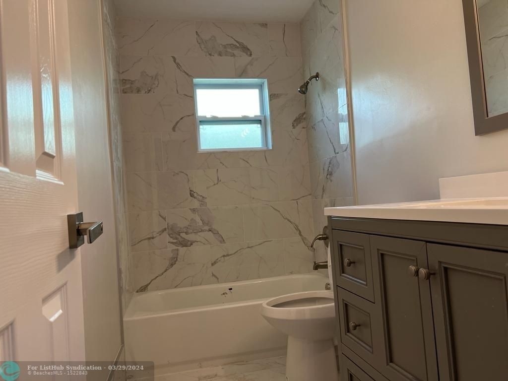 7803 Nw 70th Ct - Photo 11