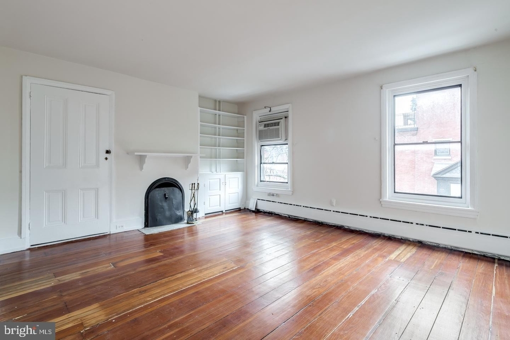 331 S 18th Street - Photo 2