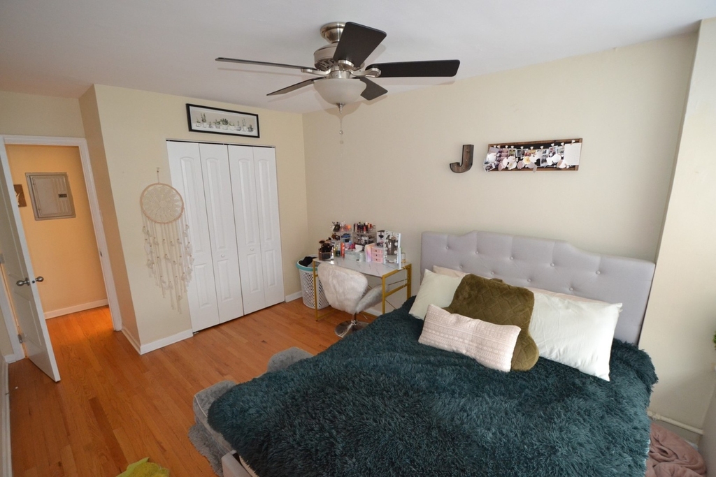 4180 N Marine Drive - Photo 8