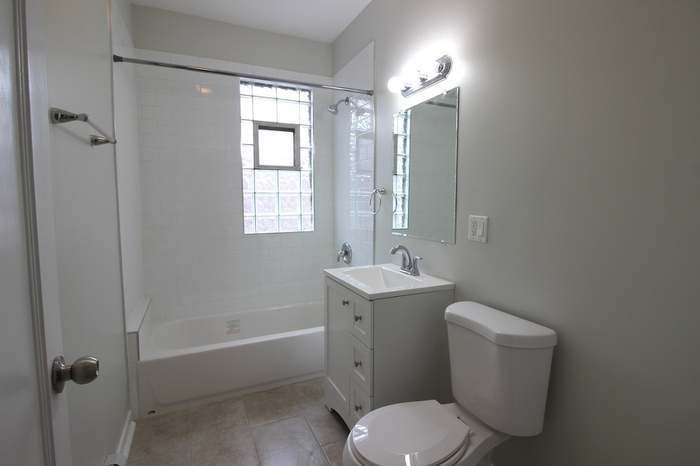 3405 N Hamlin Avenue - Photo 7