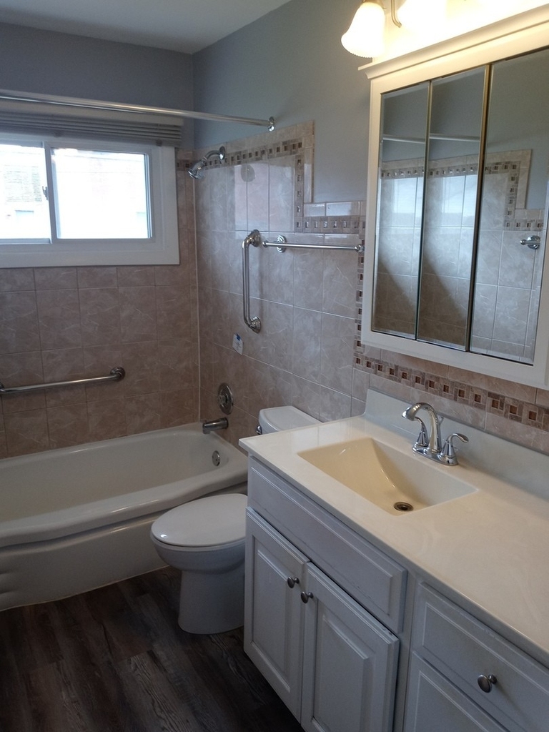 2952 Sherwood Avenue - Photo 2