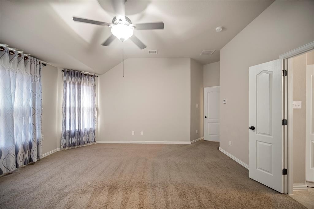 2306 Lucerne Drive - Photo 5