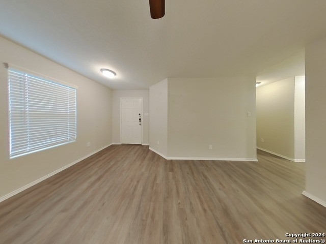 7618 Crestway Rdg - Photo 3