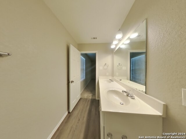 7618 Crestway Rdg - Photo 8