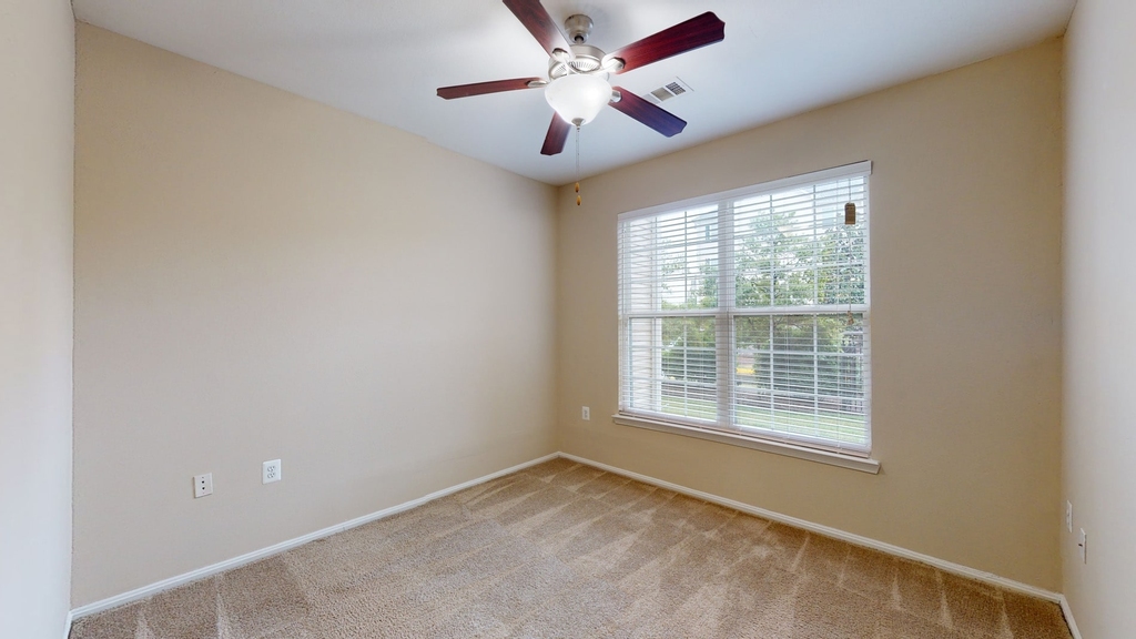 13800 Jefferson Park Drive - Photo 3