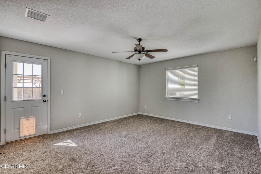 14202 Peyton Edwards Avenue - Photo 14