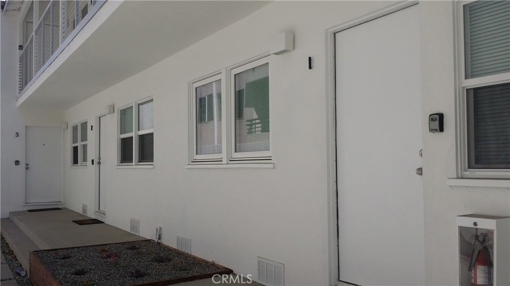 4402 S Centinela Avenue - Photo 1