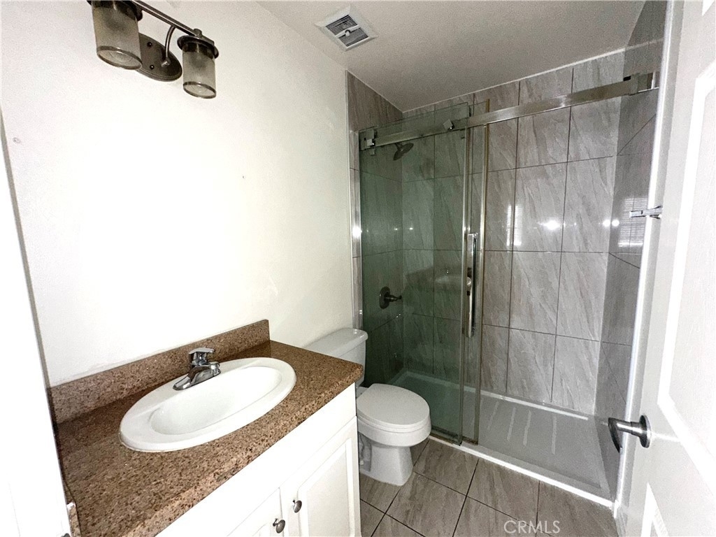 5510 Owensmouth Avenue - Photo 14